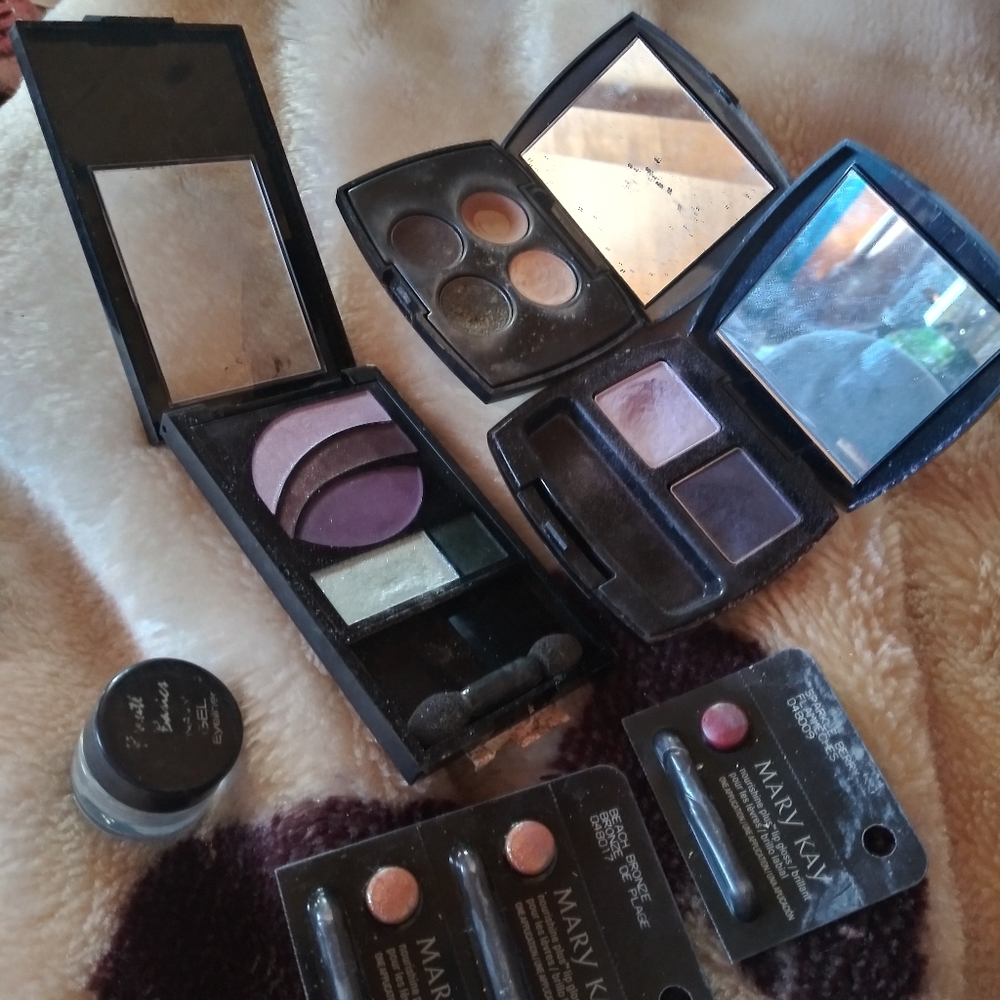 Makeup lot
